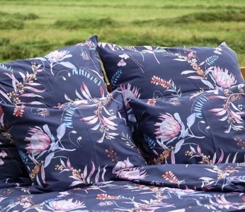 Pościel peonie na granacie. 150x200/50x60